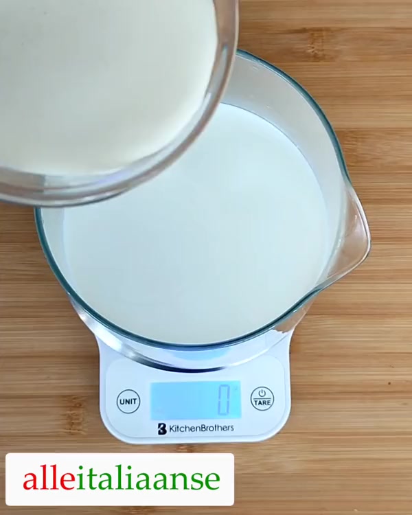 Doe de ingrediënten in een mengkom