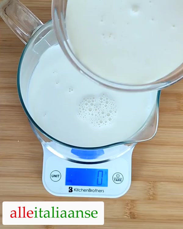 Doe de ingrediënten in een mengkom